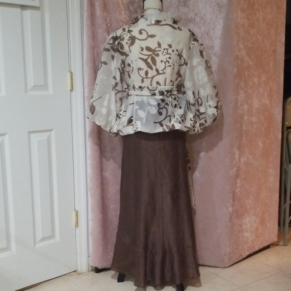 2 piece Set - Picture 3 of 9